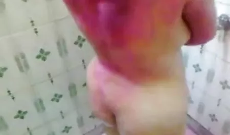 सो रही है जबकि एक युवा पत्नी अपने पति पर हॉलीवुड सेक्सी फिल्में धोखा दिया