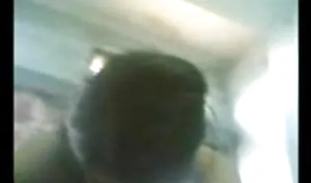 वे जंगल में एक सेक्स फिल्म काम करते हुए मासूम लड़की बंधे और उनके साथ बलात्कार किया.