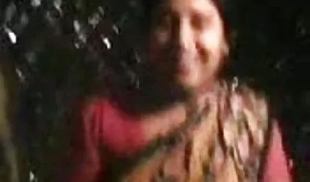दो काले सेक्सी पिक्चर लोग छोटे सफेद लड़की पिन