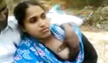 मेरी माँ कपड़े बदलता है जब बच्चे को देखता है फिल्म सेक्सी फिल्म वीडियो