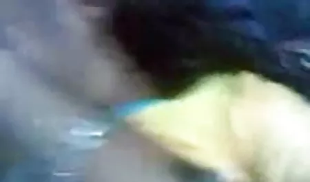 एक फिल्म का सेक्स वीडियो व्यस्त मज़ा आ रहा है, तो मुस्कुरा के साथ