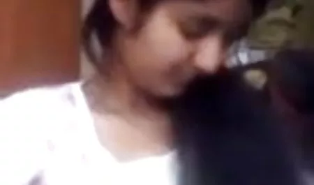 विषाक्तता नग्न हो जाता है वेब सेक्सी पिक्चर भेजो सेक्सी पिक्चर कैमरा पर दिखा रहा है उसे तंग स्तन और फिर शुरू होता है, गले के साथ उसे बिल्ली उसे उंगलियों