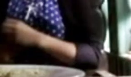शॉवर में उसकी पत्नी जासूसी सेक्सी फिल्में वीडियो मूवी