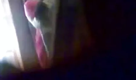 अबोनी ने सेक्सी फिल्म हिन्दी अपने भाई को बाथरूम में एक बेनी की अनुमति दी ।