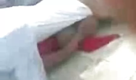 शॉवर में बेटा saxy फिल्म कमबख्त मोटा माँ
