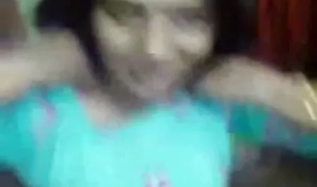 उसकी पत्नी बाथरूम सेक्सी पिक्चर वीडियो में बीपी में उसे देख नहीं है, जबकि लड़का बच