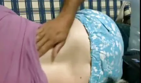 मेरी माँ लड़के के लिए डिक के साथ व्यस्त है सेक्सी पिक्चर हिंदी फिल्म
