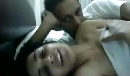 सौतेली माँ अपने बेटे के साथ एक अंतरंग सेक्सी फिल्म इंग्लिश में वीडियो में संबंध है
