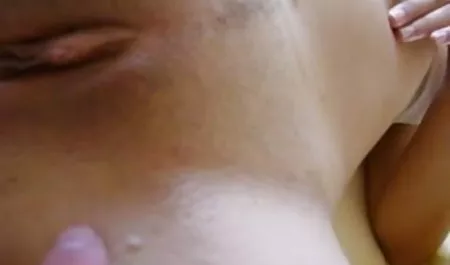 भूख कुतिया और मूवी सेक्सी इंग्लिश फिल्म उसके पसंदीदा सेक्स के खिलौने