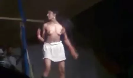 जूलिया तुरंत छेद सेक्सी वीडियो फिल्म का में दो डाला