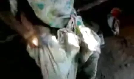 रसोई घर में हिंदी वीडियो सेक्स फिल्म बार के साथ गोरा बेकार खुद