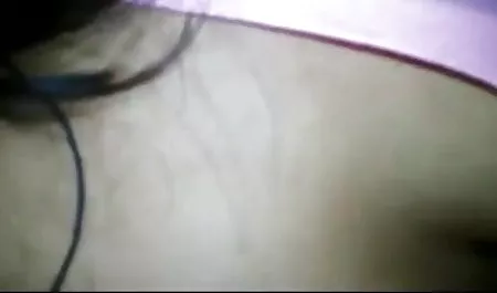 दो सेक्सी फिल्म वीडियो बफ काले लंड के साथ मिठाई गोरा