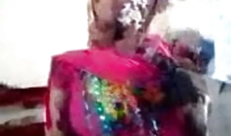 लाल बालों वाली बहन उसे मिठाई बिल्ली और सेक्सी फिल्म के साथ कमबख्त के साथ छेड़खानी