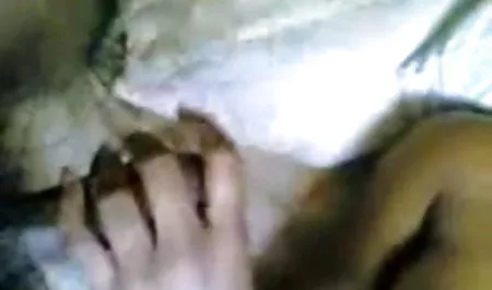 स्लिम श्यामला के साथ सेक्सी पिक्चर वीडियो में सेक्स सेक्स 7 सदस्यों