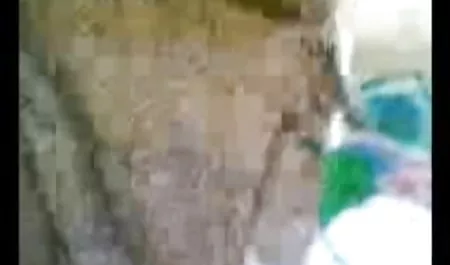 किशोरों द्वारा धमकी दी गई सेक्स सेक्स सेक्स पिक्चर है कि होम वीडियो