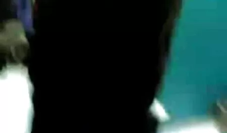 वह एक घुंघराले नींद की गोली में हिंदी में सेक्सी फिल्म का वीडियो आदमी डाला और सेक्स किया था