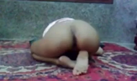 रेड सेक्सी फिल्म सेक्सी सेक्सी इंडियन उसके सिर में मेज उसे भून