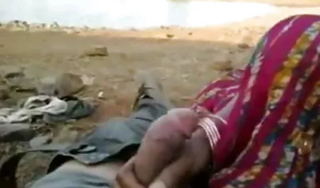 दूल्हे के मित्र एक सख्त दुल्हन की पोशाक सेक्सी फिल्म बढ़िया के साथ दुल्हन शापित