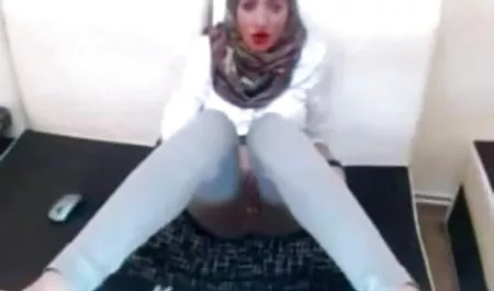 Busty stepmom काता के लिए सेक्स सेक्स करते हुए हिंदी मूवी