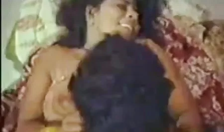 रूसी सेक्सी फिल्म सेक्सी फिल्म सेक्सी सेक्सी बाथरूम में रूसी सेक्स