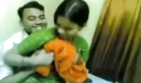 बालों बिल्ली में सुंदर सेक्सी पिक्चर फुल मूवी श्यामला कमबख्त