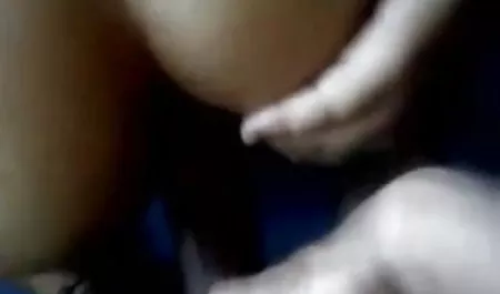 परिपक्व गोली मारता है बहुत सेक्सी मूवी चाट और