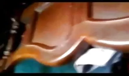मेरी सेक्सी में हिंदी मूवी माँ के रूप में जासूस लड़का