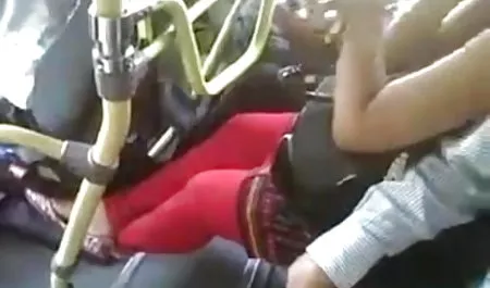 अशिष्ट रूसी, स्थिर में भीड़ भूत का सेक्स फिल्म