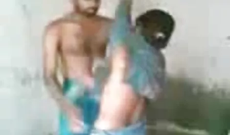 रूममेट वीडियो में सेक्सी फिल्म हिंदी कमबख्त के साथ नशे में बेडरूम