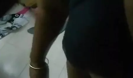 झाड़ियों के माध्यम से राउंडअबाउट अंग्रेजी ब्लू फिल्में सेक्सी को देखो