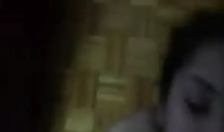 बड़ा पतला मुर्गा ले लो और अपने चेहरे सेक्सी मूवी इंग्लिश में पर यह सब मिलता है