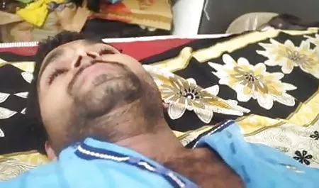 एक बड़ा स्ट्रैपआन टॉप सेक्स फिल्म के साथ बीडीएसएम अश्लील