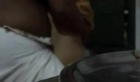 दो एशियाइयों वीडियो वाला सेक्सी फिल्म ध्यान से कुचल कर रहे हैं