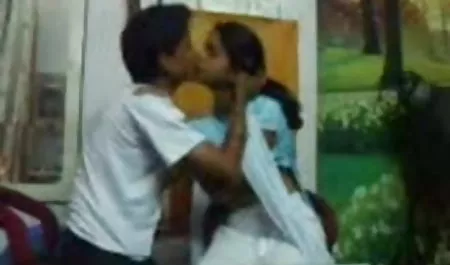केएफसी सेक्सी मूवी वीडियो में सेक्सी हरकतों-विशेष सॉस